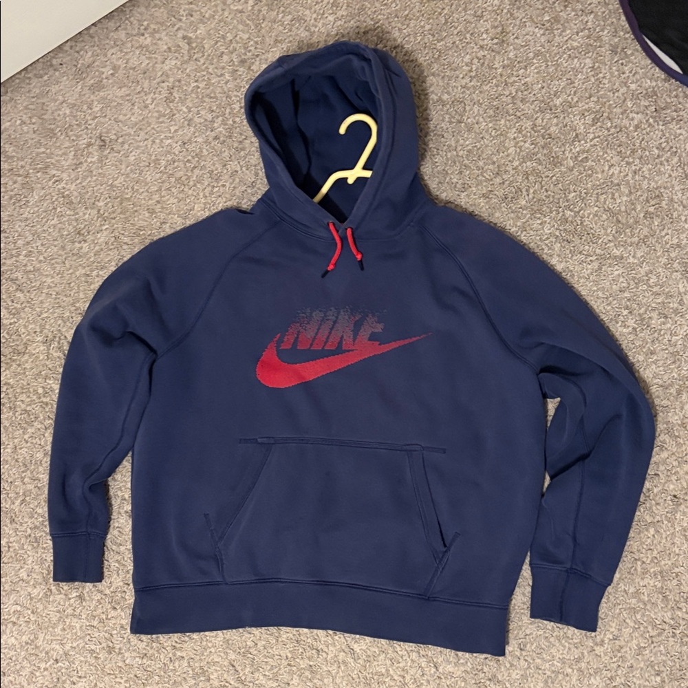 Nike Men's Navy and Red Logo Hoodie